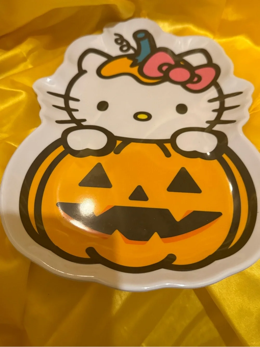 5 piece Bundle-Hello Kitty Halloween-Notebook-Plate-Bowl-Diffuser-plates NEW!